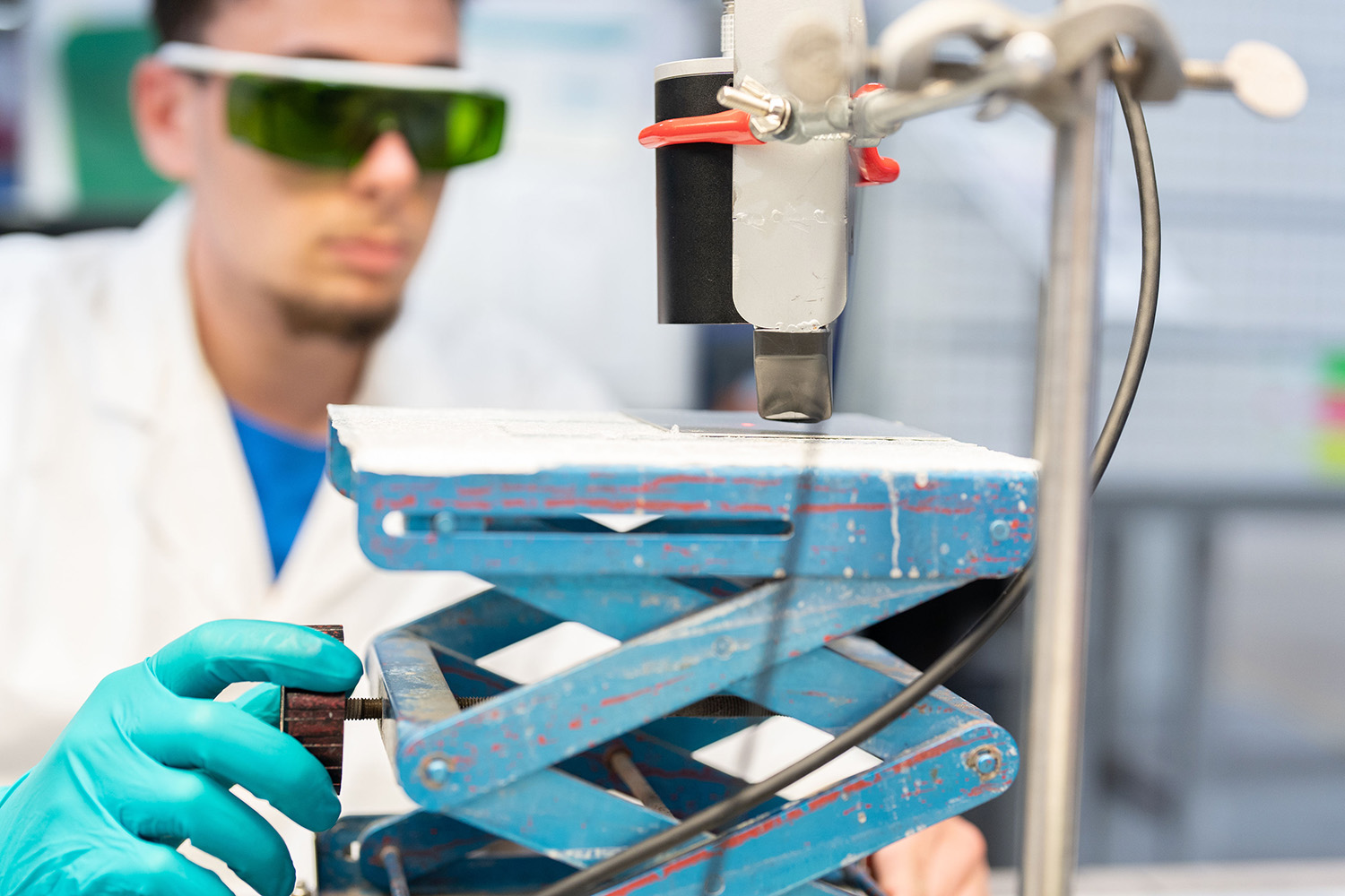 Glasartige Beschichtungen bieten umweltfreundliche Alternative zum Verchromen